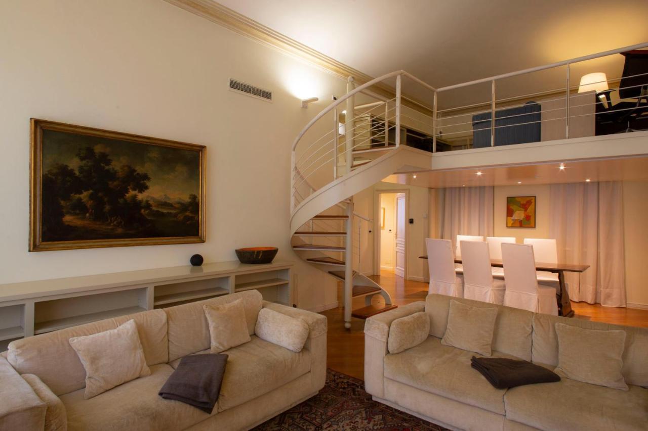 N 10, Luxury